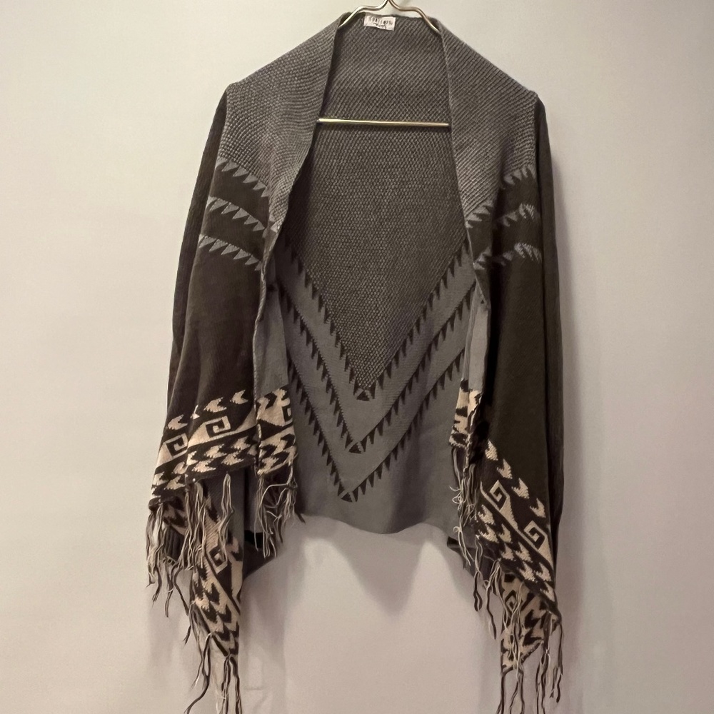 Contempo Casuals Green Grey Cardigan